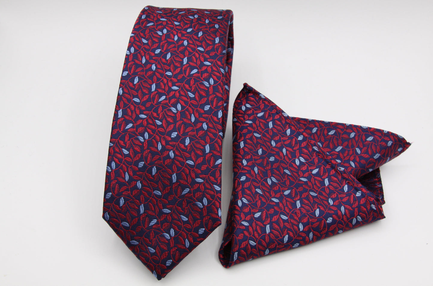 X53830 - Navy / Burgundy